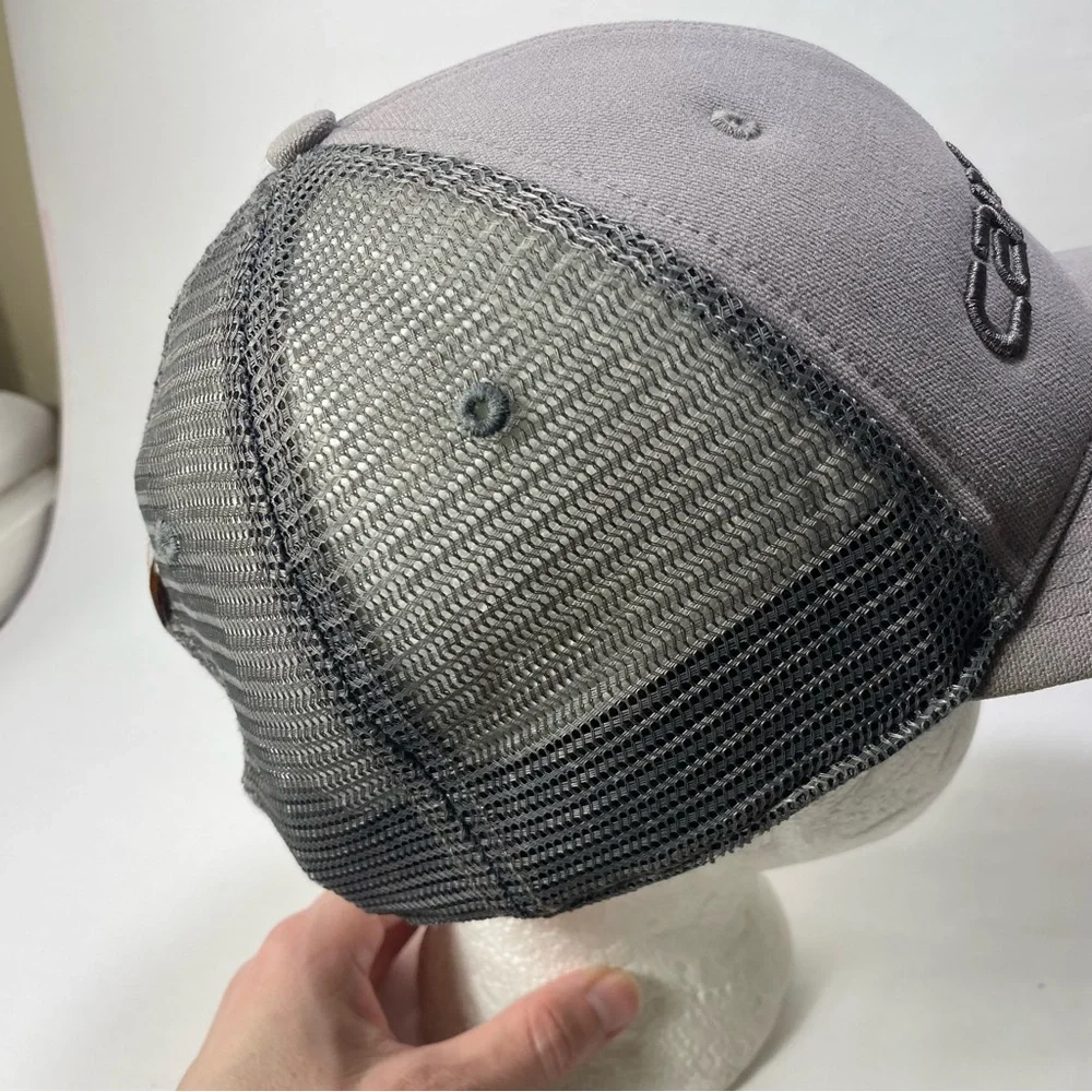 Carhartt Canvas Gray Mesh-Back Trucker Style Embroidered Logo Snapback - Unisex